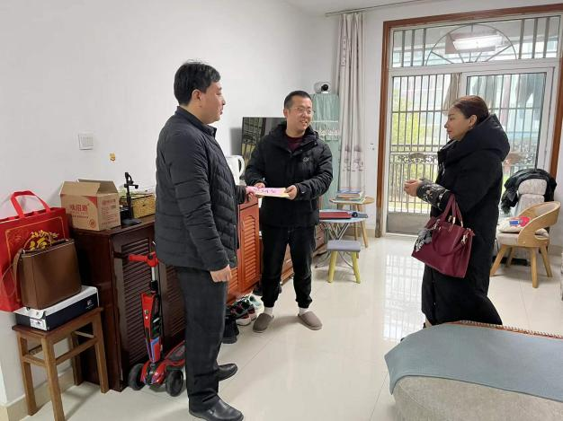 走訪(fǎng)慰問(wèn)送祝福 殷切關(guān)懷暖人心